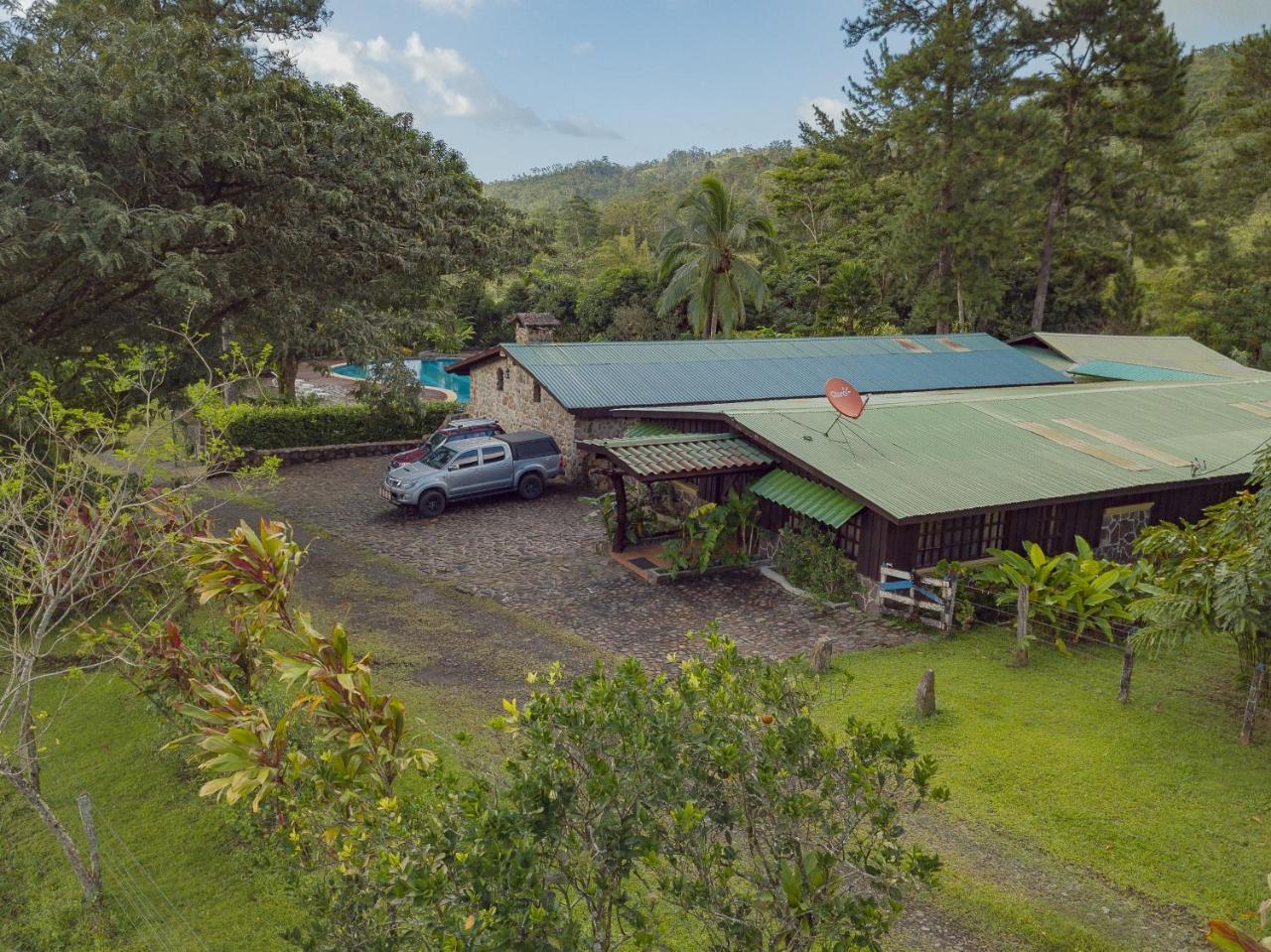 Malekus Mountain Lodge Aguas Claras  Exterior photo